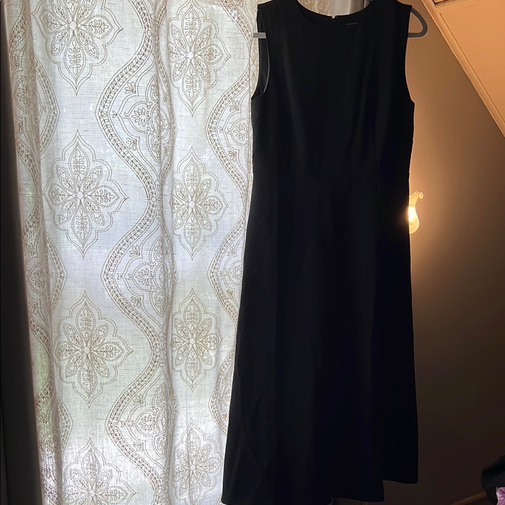 Ann Taylor Black Sleeveless Sheath Dress